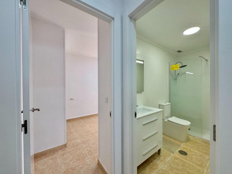 Apartment for Sale in Torrevieja, Alicante 20