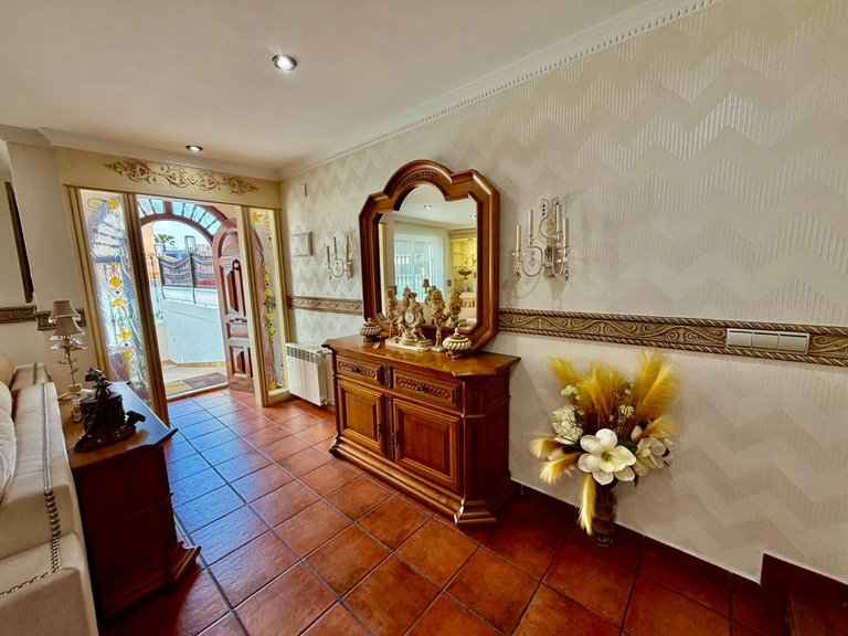 Villa for Sale in La Zenia, Alicante 8