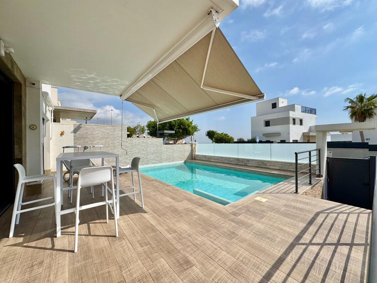 Villa for Sale in San Miguel De Salinas, Alicante 47