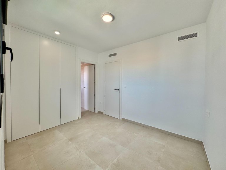 Apartment for Sale in La Florida, Alicante 5