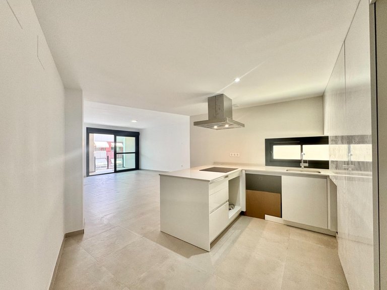 Apartment for Sale in La Florida, Alicante 22
