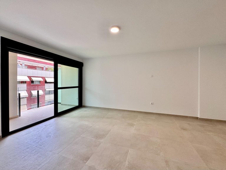 Apartment for Sale in La Florida, Alicante 37