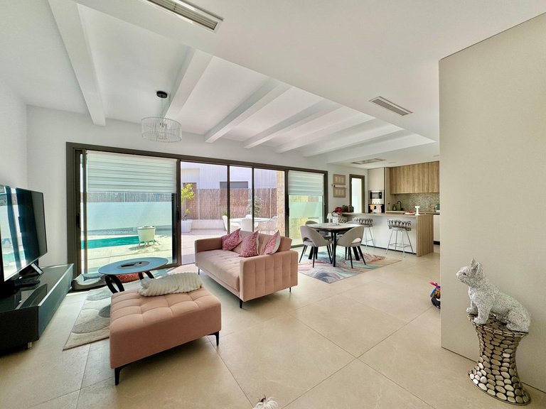 Villa for Sale in San Miguel De Salinas, Alicante 5