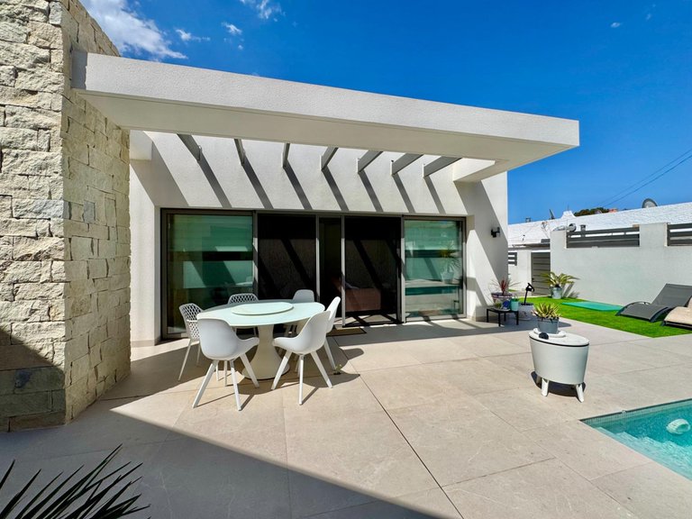 Villa for Sale in San Miguel De Salinas, Alicante 32