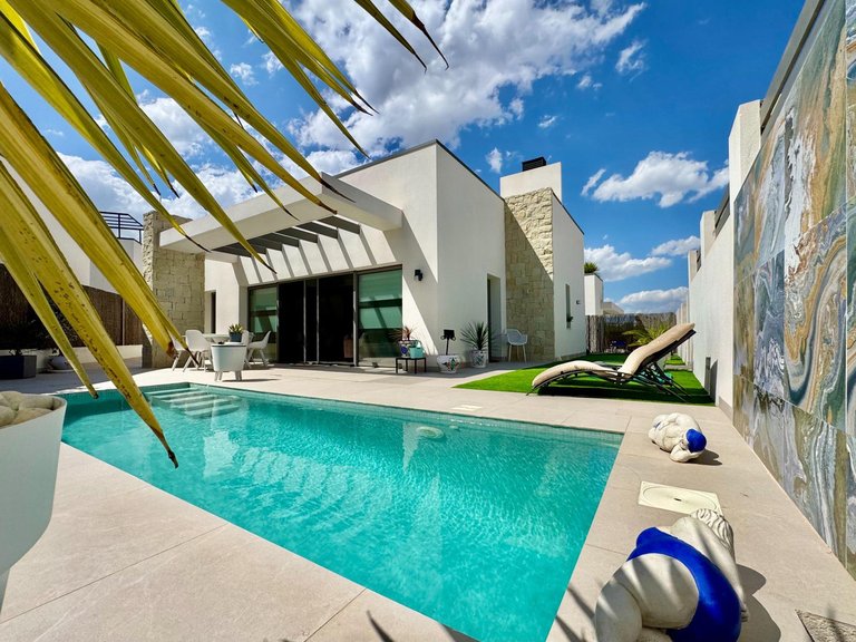 Villa for Sale in San Miguel De Salinas, Alicante 35