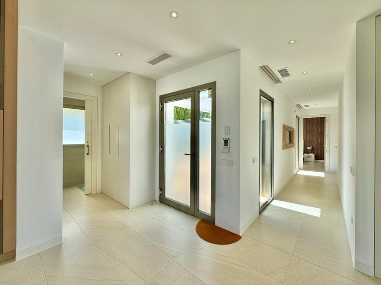 Villa for Sale in Las Colinas, Alicante 9