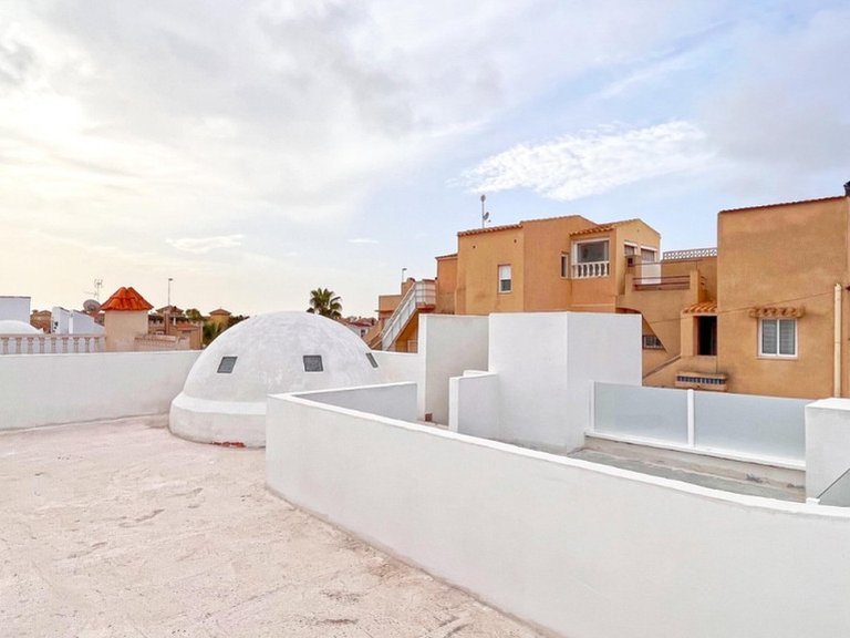 Villa for Sale in Playa Flamenca, Alicante 2