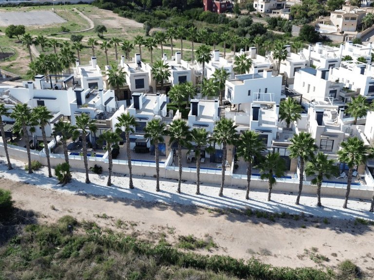 Villa for Sale in Cabo Roig, Alicante 6