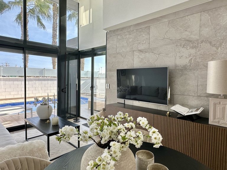 Villa for Sale in Cabo Roig, Alicante 15