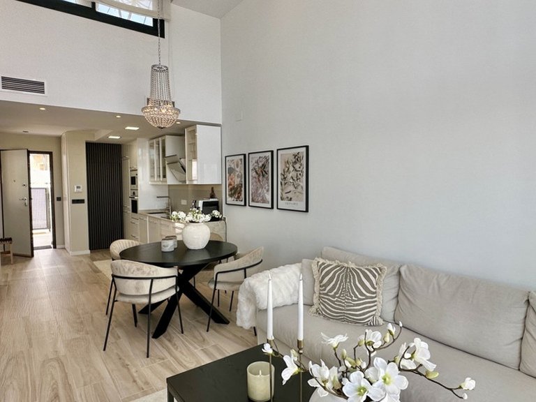 Villa for Sale in Cabo Roig, Alicante 20