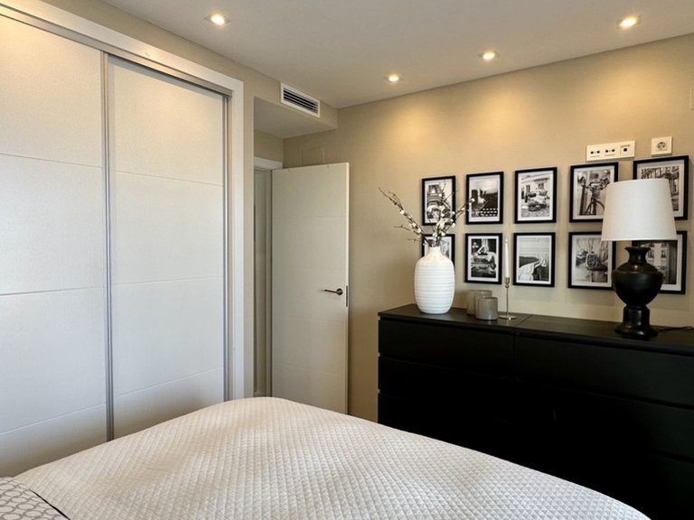 Villa for Sale in Cabo Roig, Alicante 24