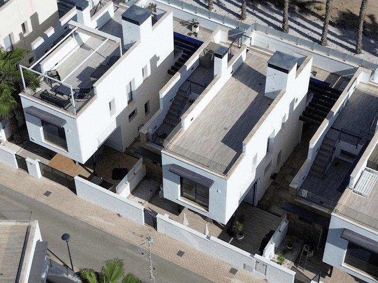 Villa for Sale in Cabo Roig, Alicante 32