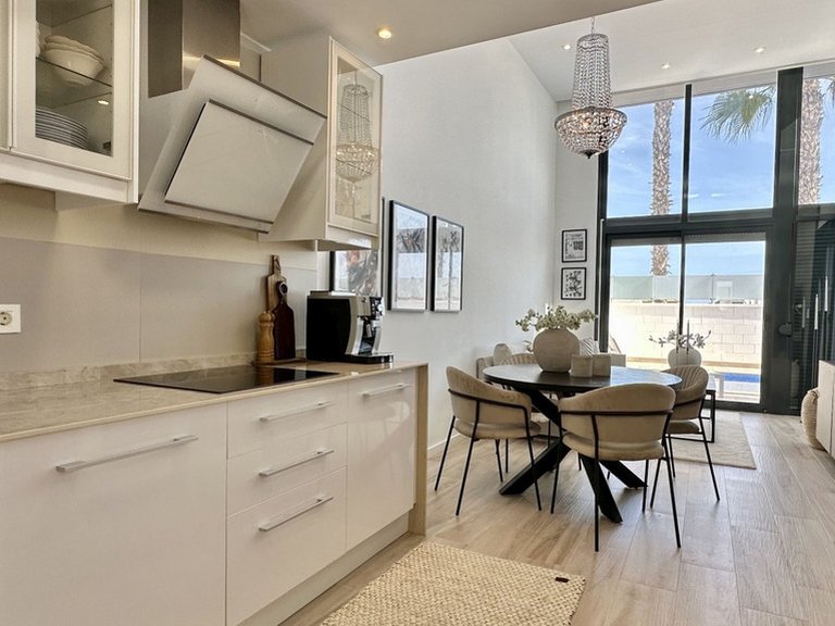 Villa for Sale in Cabo Roig, Alicante 36