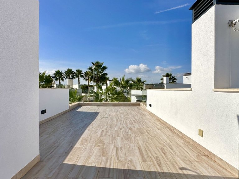 Villa for Sale in Cabo Roig, Alicante 49