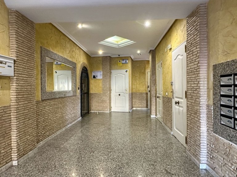 Apartment for Sale in Torrevieja, Alicante 28