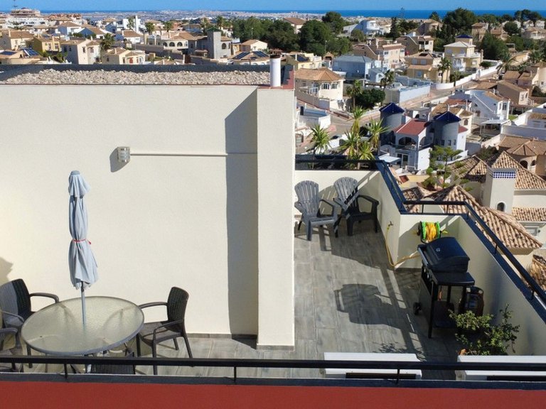 Town House for Sale in Villamartin, Alicante 1