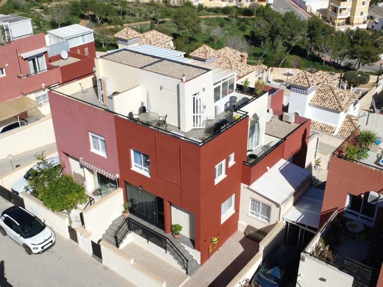 Town House for Sale in Villamartin, Alicante 7