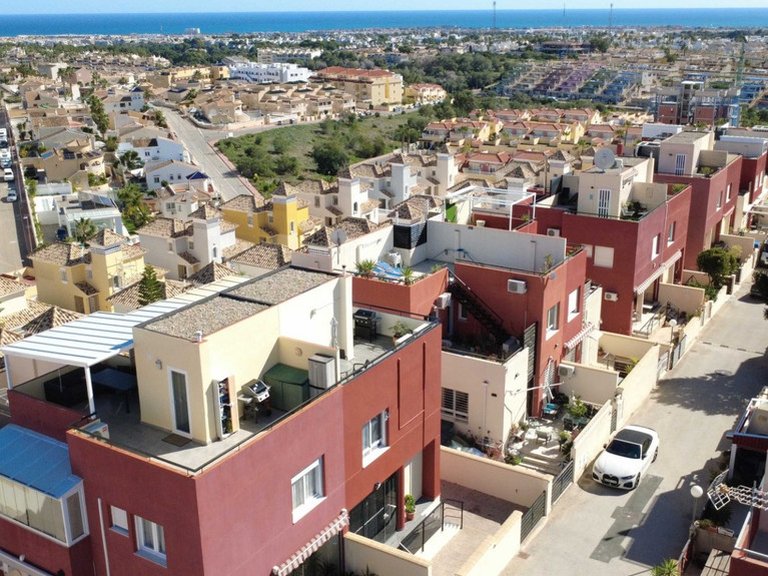 Town House for Sale in Villamartin, Alicante 9