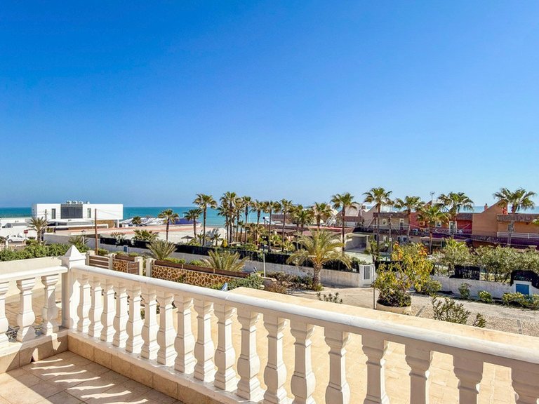 Villa for Sale in Torrevieja, Alicante 35