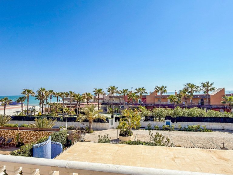 Villa for Sale in Torrevieja, Alicante 41