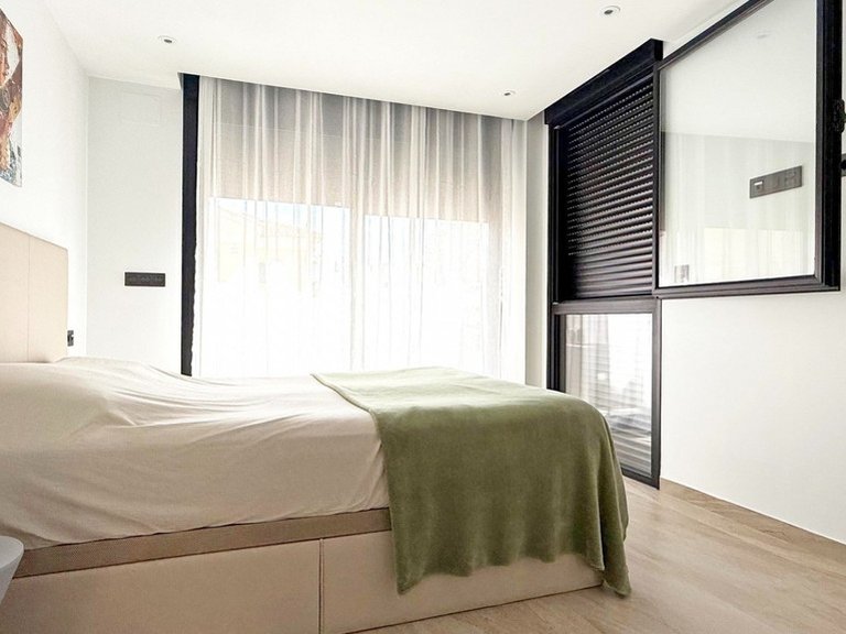 Villa for Sale in Villamartin, Alicante 18