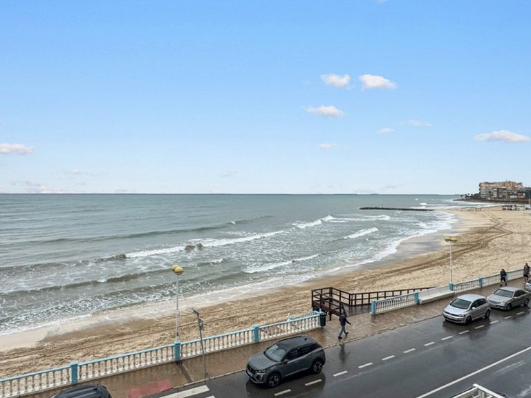 Apartment for Sale in Torrevieja, Alicante 1