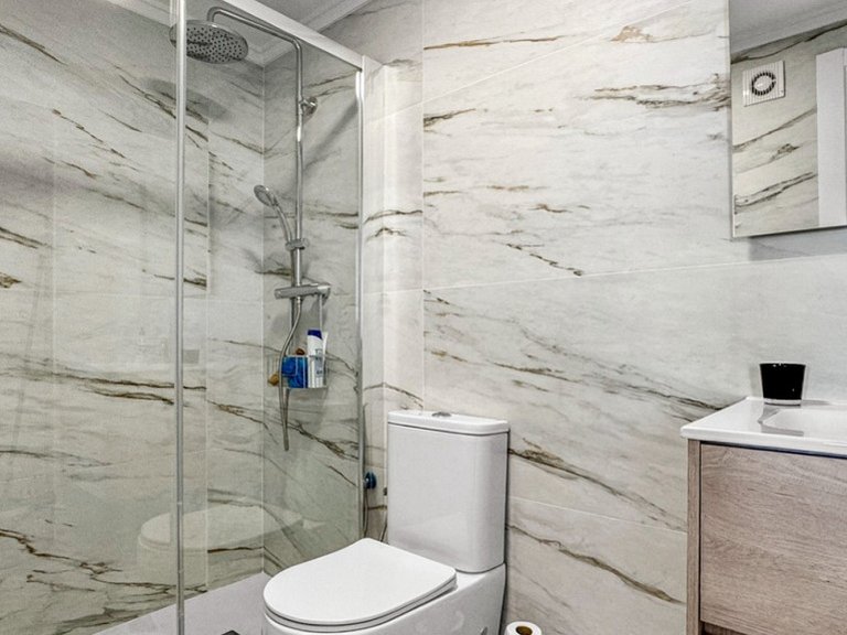 Apartment for Sale in Punta Prima, Alicante 4