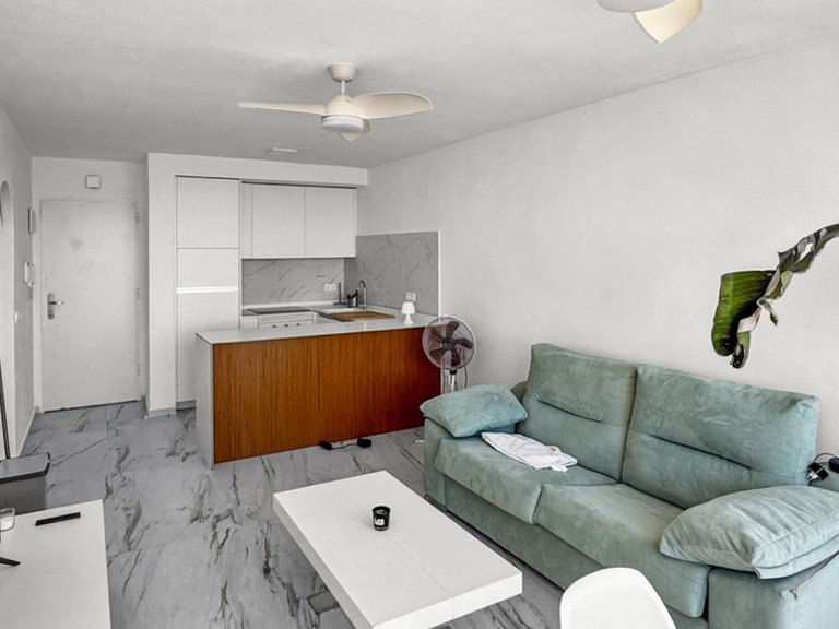 Apartment for Sale in Punta Prima, Alicante 7