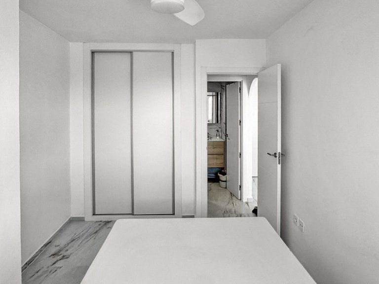Apartment for Sale in Punta Prima, Alicante 18