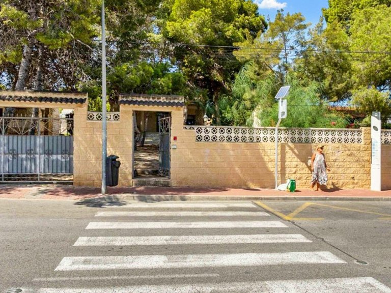 Villa for Sale in Torrevieja, Alicante 22