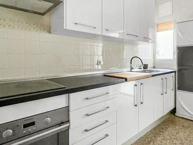 Apartment for Sale in Guardamar Del Segura, Alicante 1