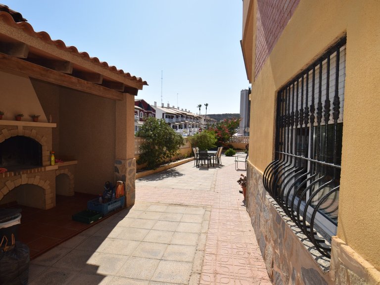 Villa for Sale in Guardamar Del Segura, Alicante 5