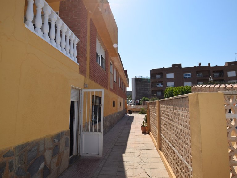 Villa for Sale in Guardamar Del Segura, Alicante 8