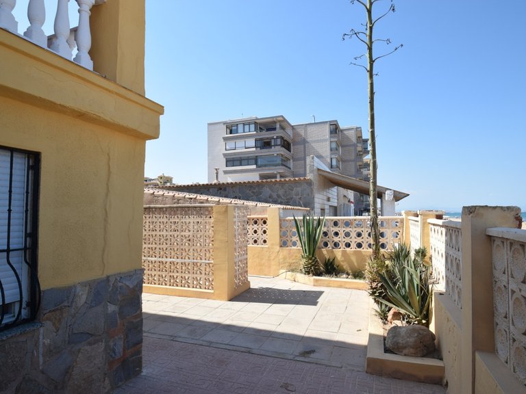 Villa for Sale in Guardamar Del Segura, Alicante 9