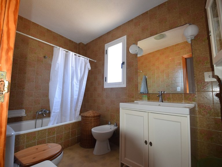 Villa for Sale in Guardamar Del Segura, Alicante 27