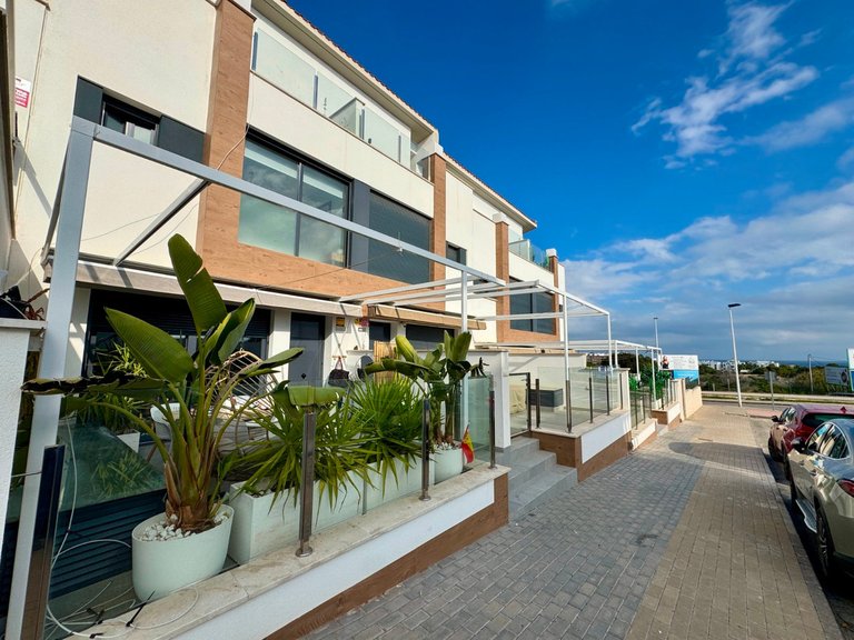 Villa for Sale in Guardamar Del Segura, Alicante 5