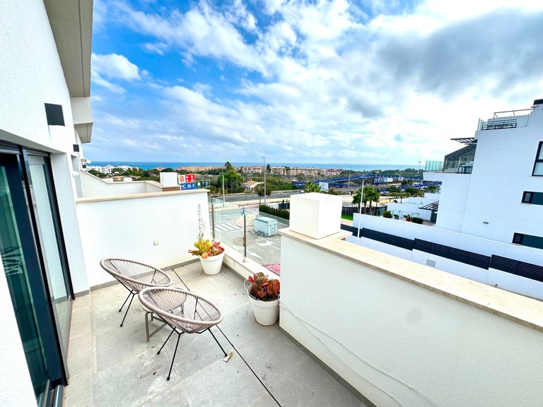 Villa for Sale in Guardamar Del Segura, Alicante 28
