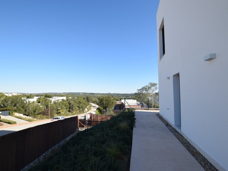 Villa for Sale in Las Colinas, Alicante 26