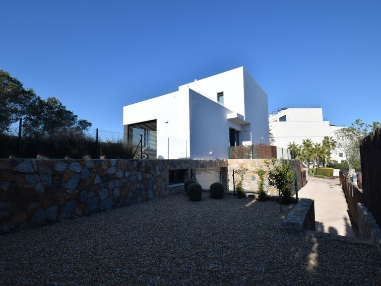 Villa for Sale in Las Colinas, Alicante 29
