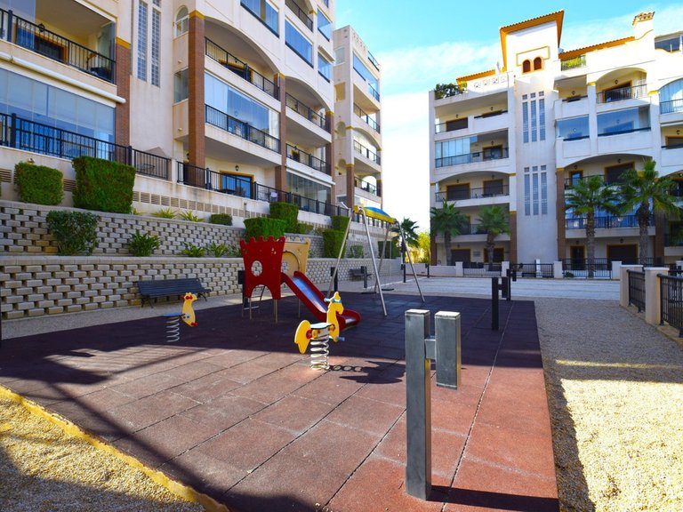 Apartment for Sale in Guardamar Del Segura, Alicante 23