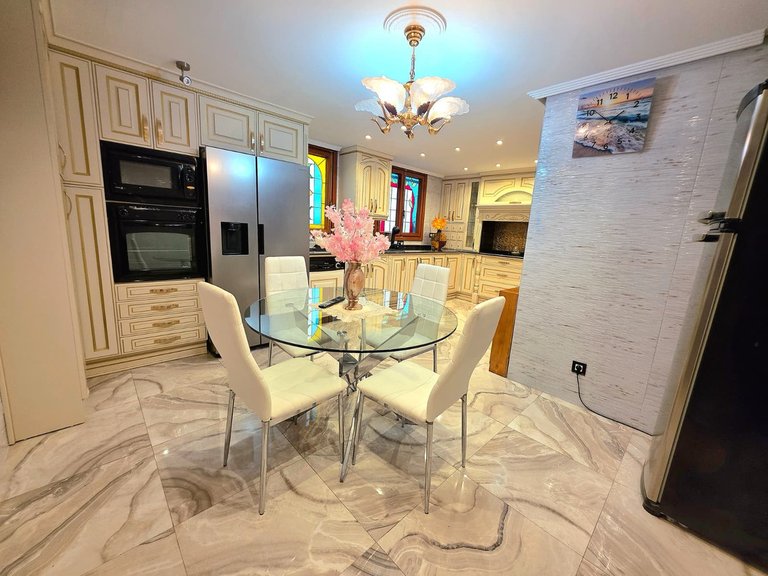 Apartment for Sale in Alicante, Alicante 8