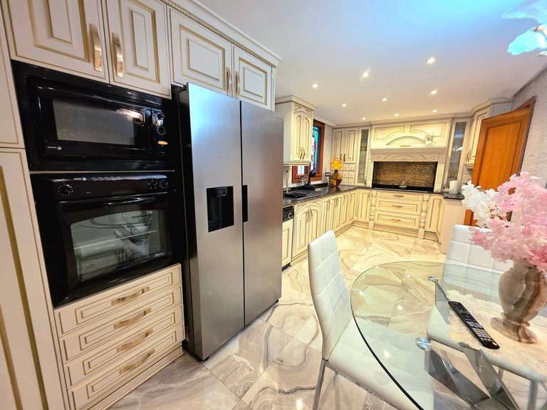 Apartment for Sale in Alicante, Alicante 12