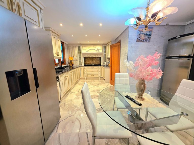 Apartment for Sale in Alicante, Alicante 13