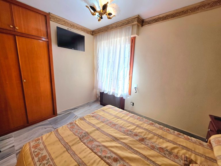 Apartment for Sale in Alicante, Alicante 17