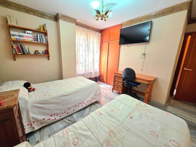 Apartment for Sale in Alicante, Alicante 19