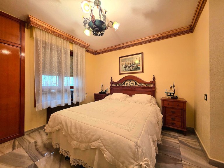 Apartment for Sale in Alicante, Alicante 21