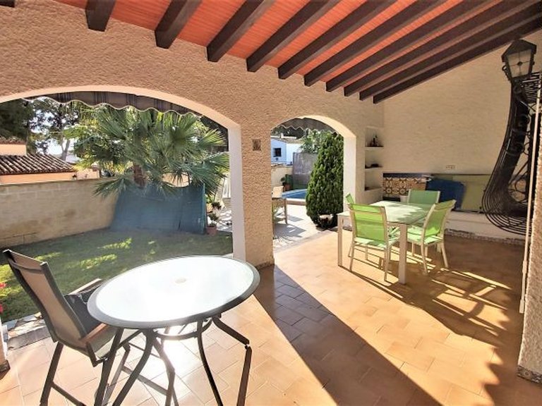 Villa for Sale in Torrevieja, Alicante 8
