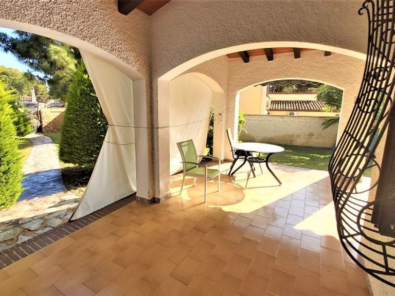 Villa for Sale in Torrevieja, Alicante 9