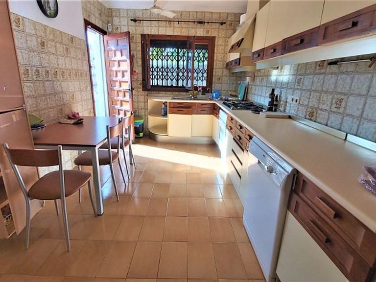 Villa for Sale in Torrevieja, Alicante 15