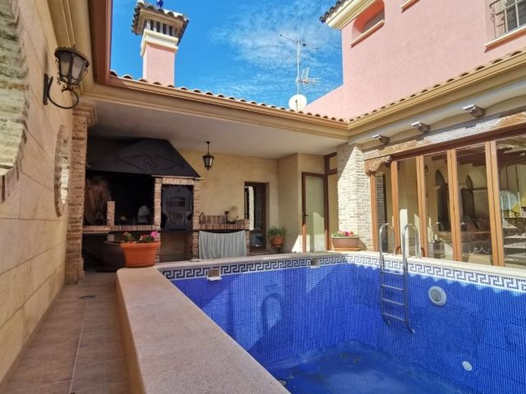 Villa for Sale in San Miguel De Salinas, Alicante 21